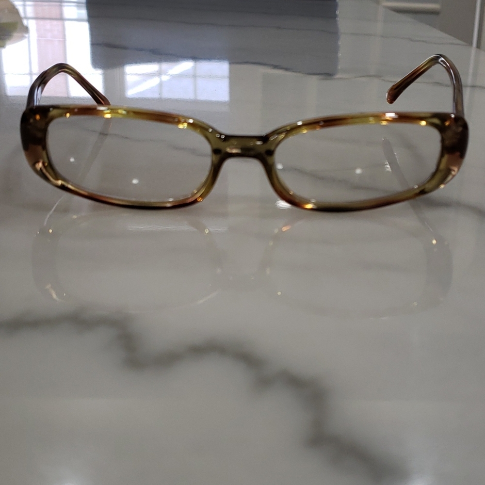 Brand New GUESS Sunglasses